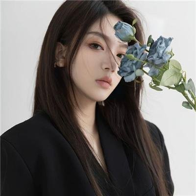 艾蜜莉·布莱尔的秘密